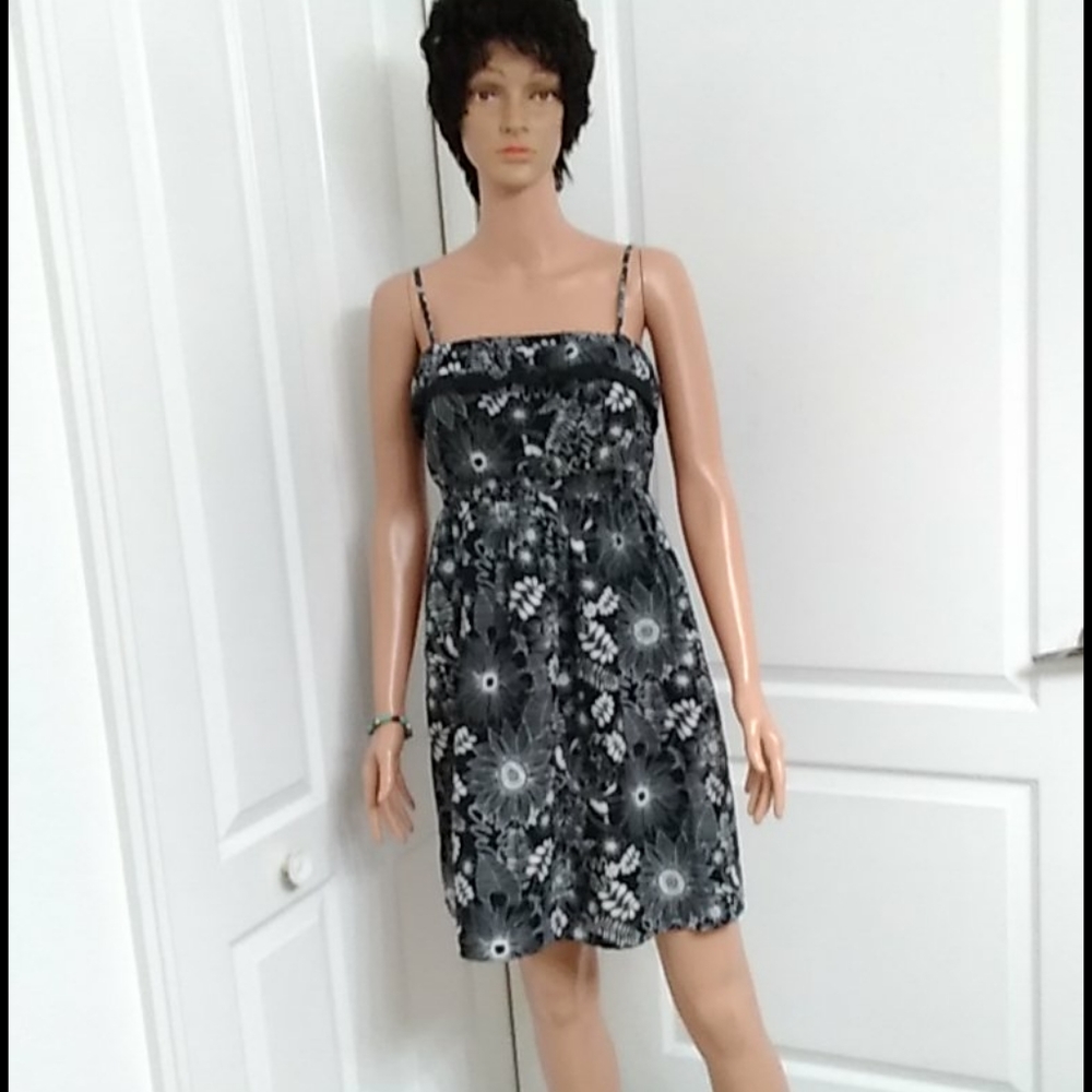 NWOT  Awesome Dress size S by So. 100% Cotton